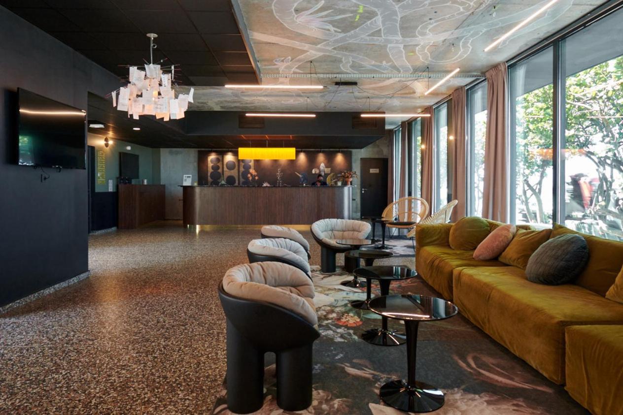 Hotel Dina Morgabine Saint Denis Zewnętrze zdjęcie